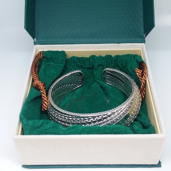 JAI by John Hardy 86.3 gram Solid Sterling Silver Cuff Bracelet - Picture 11 of 12